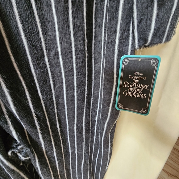 Disney's Jack Skellington all in one costume - Picture 2 of 7